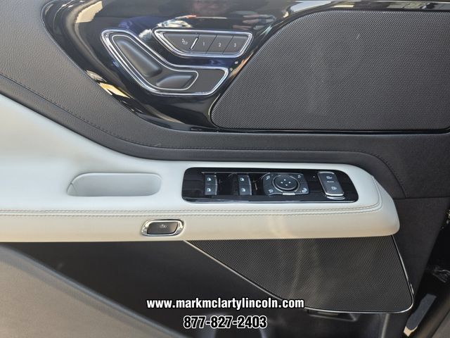 New 2026 Lincoln Aviator 2WD image 22