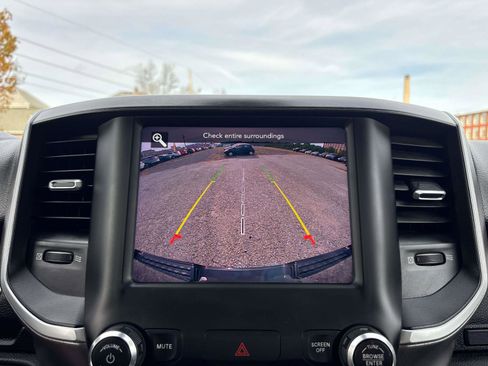 Used 2021 RAM 1500 Big Horn image 24