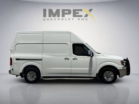 Used 2018 Nissan NV 3500 SL RWD image 6