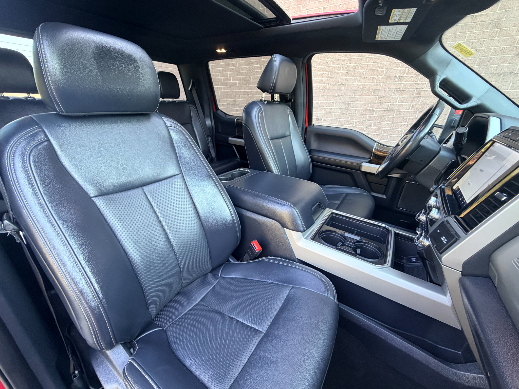 Used 2022 Ford F250 Lariat w/ Lariat Ultimate Package AWD/4WD image 23