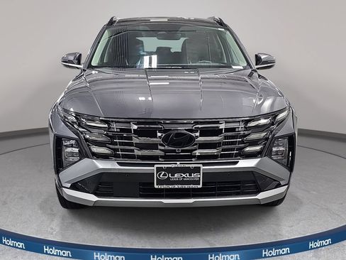 Used 2025 Hyundai Tucson Limited AWD/4WD image 3