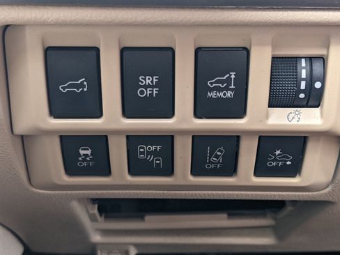 Used 2017 Subaru Outback 2.5i Premium image 17