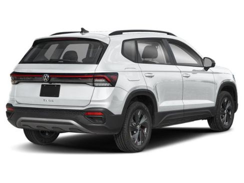 Used 2025 Volkswagen Taos S AWD/4WD image 2