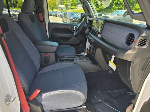 New 2026 Jeep Wrangler Unlimited Sport w/ Dual Top Group AWD/4WD image 27