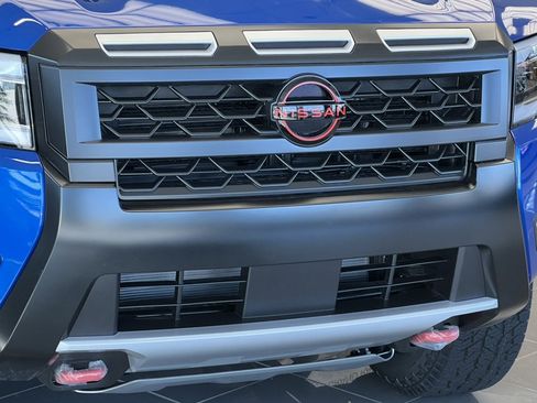 Used 2025 Nissan Frontier PRO-4X image 34