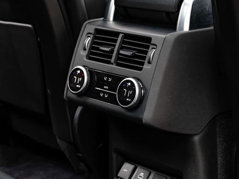 Used 2022 Land Rover Discovery S R-Dynamic image 35