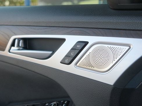 Used 2019 Genesis G80 5.0 Ultimate image 11