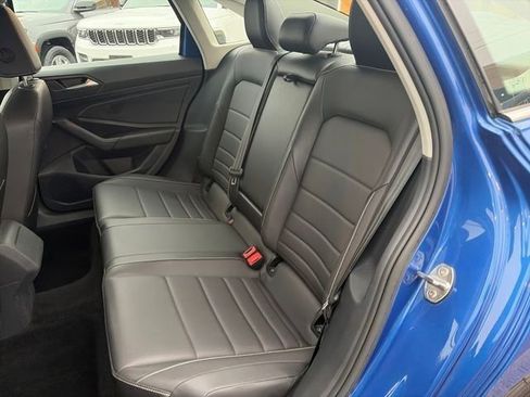 Used 2024 Volkswagen Jetta SE FWD image 25