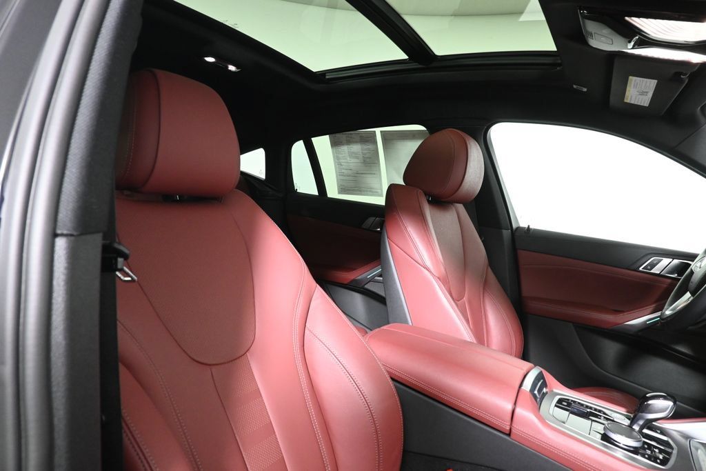 Used 2022 BMW X6 xDrive40i w/ Premium Package AWD/4WD image 33