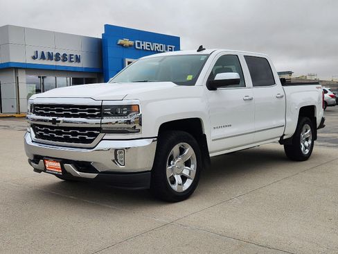 Used 2017 Chevrolet Silverado 1500 LTZ AWD/4WD image 2