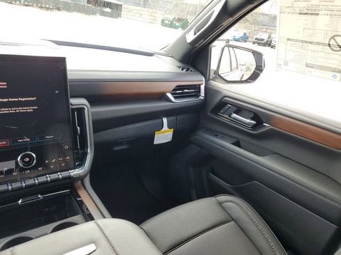 New 2026 GMC Yukon XL Denali w/ Sun & Power Step Package image 15