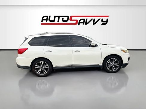 Used 2020 Nissan Pathfinder Platinum FWD image 8