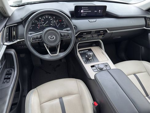 Used 2024 MAZDA CX-90 3.3 Turbo w/ Premium Package image 16