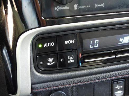 Used 2017 Toyota Corolla SE 50th Anniversary image 57