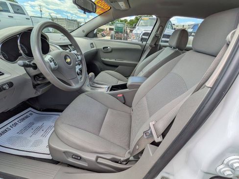 Used 2009 Chevrolet Malibu Hybrid FWD image 9