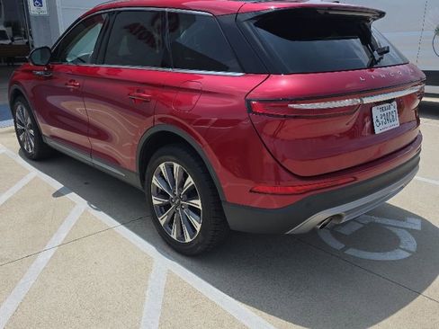 Used 2020 Lincoln Corsair Reserve FWD image 2