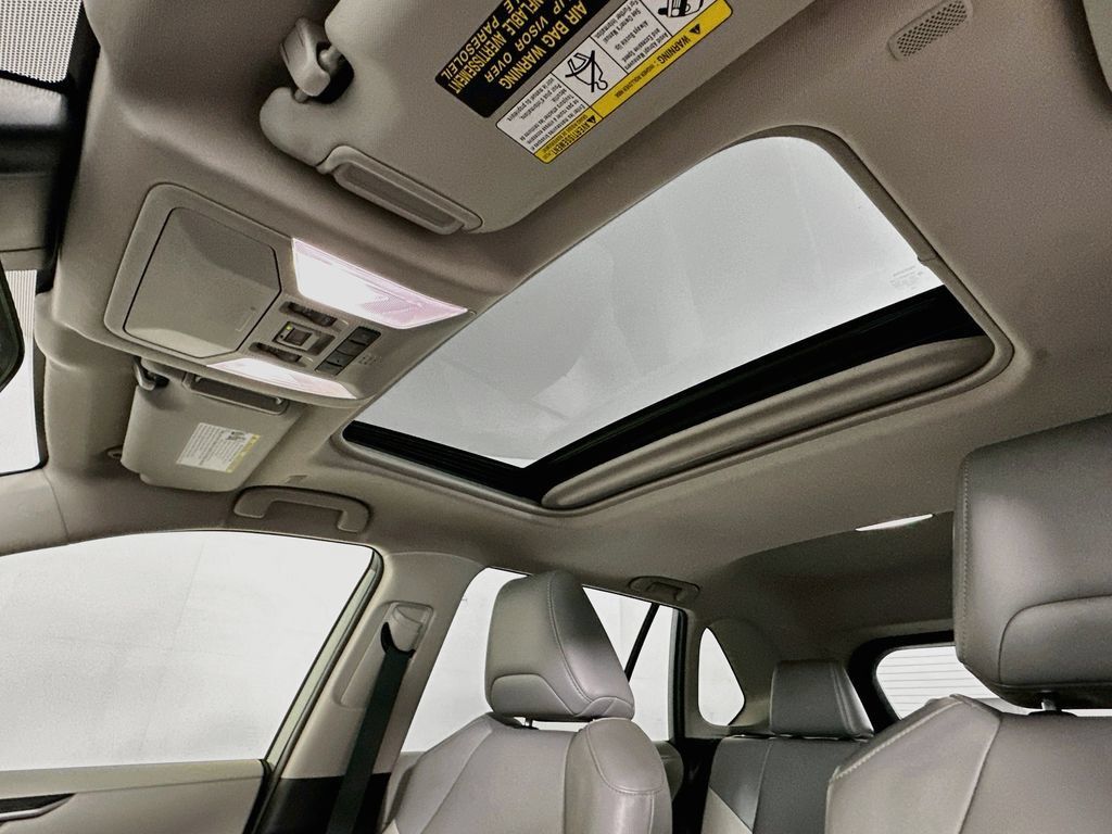 Used 2023 Toyota RAV4 XLE Premium FWD image 10