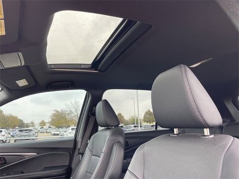 Certified 2023 Honda Passport EX-L image 24