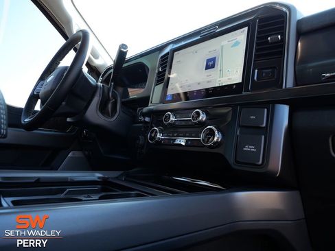 New 2026 Ford F250 Lariat w/ FX4 Off-Road Package image 14