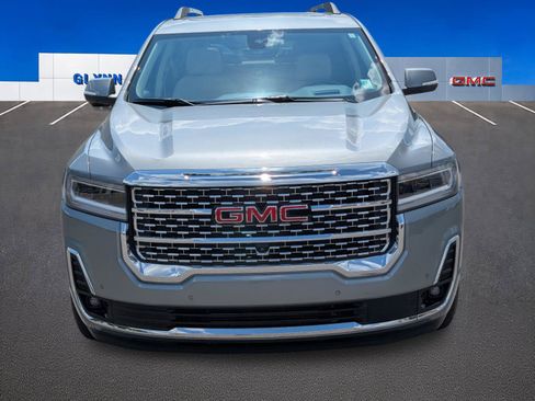 Used 2023 GMC Acadia Denali w/ Denali Technology Package FWD image 2