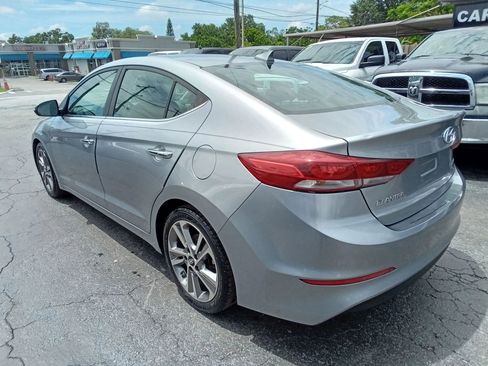 Used 2017 Hyundai Elantra Limited FWD image 6