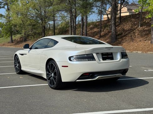 Used 2015 Aston Martin DB9 Coupe image 10