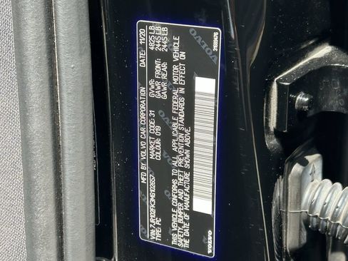 Used 2021 Volvo S60 T5 Momentum FWD image 13