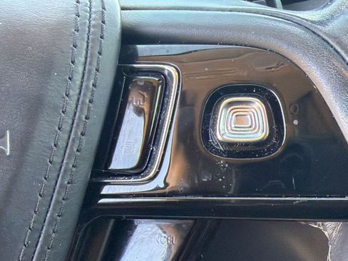Used 2022 Lincoln Aviator Reserve w/ Equipment Group 201A RWD image 16