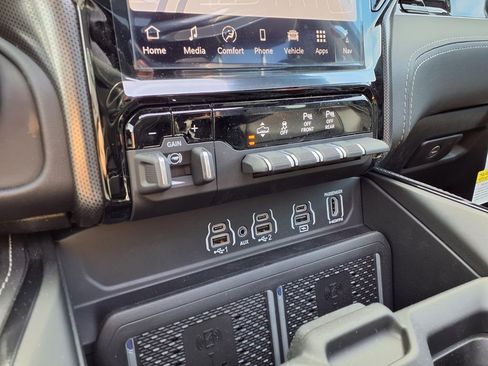 New 2026 RAM 1500 Limited AWD/4WD image 9