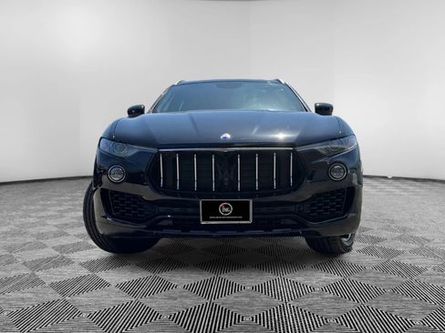 Used 2017 Maserati Levante w/ Luxury Package image 3