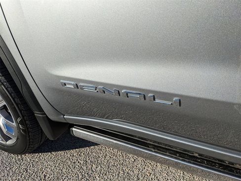 Used 2024 GMC Sierra 1500 Denali w/ Denali Reserve Package image 12