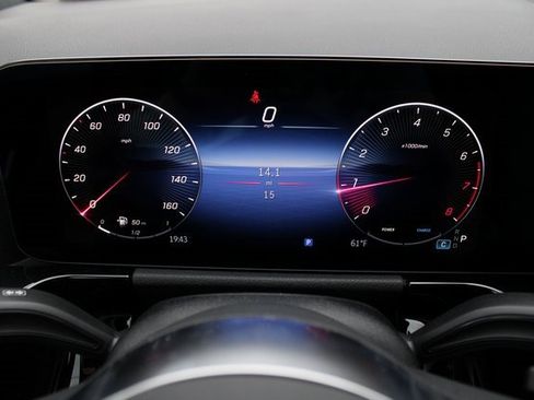 New 2025 Mercedes-Benz GLA 250 4MATIC image 24