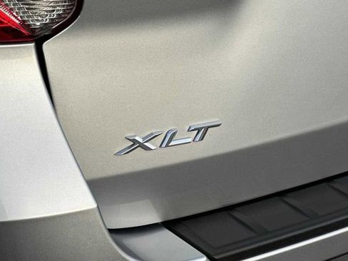 Used 2020 Ford Explorer XLT w/ Class III Trailer Tow Package image 9