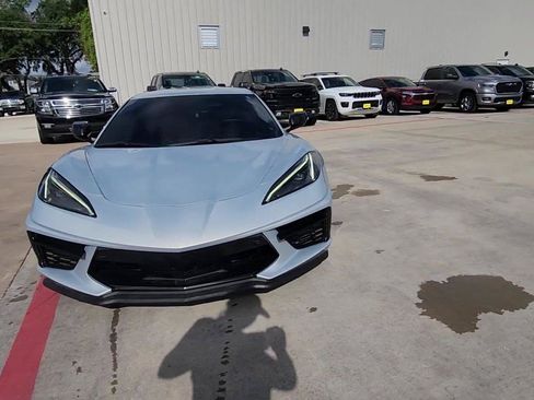 Used 2022 Chevrolet Corvette Stingray Preferred Cpe w/ Z51 Performance Package RWD image 3