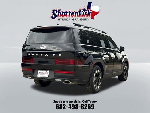 Used 2026 Hyundai Santa Fe SEL FWD image 6