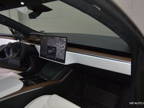 Used 2022 Tesla Model S Plaid AWD/4WD image 10