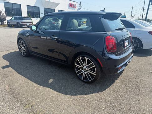 Used 2021 MINI Cooper S FWD image 3