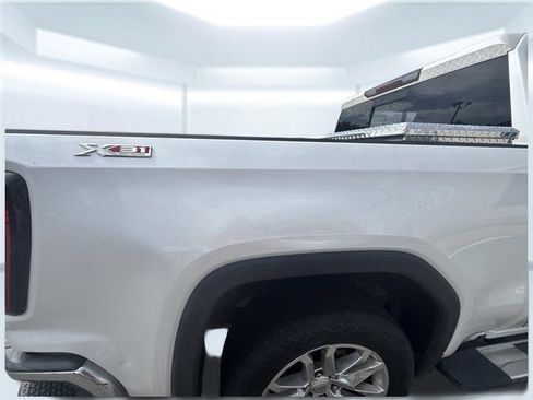 Used 2019 GMC Sierra 1500 SLT w/ SLT Premium Plus Package AWD/4WD image 14