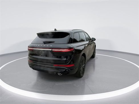 New 2026 Lincoln Corsair Premiere image 7