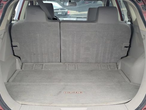 Used 2014 Nissan Rogue S FWD image 28