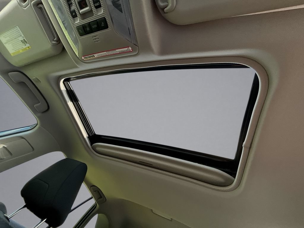 Used 2024 Toyota RAV4 XLE w/ Convenience Package FWD image 30