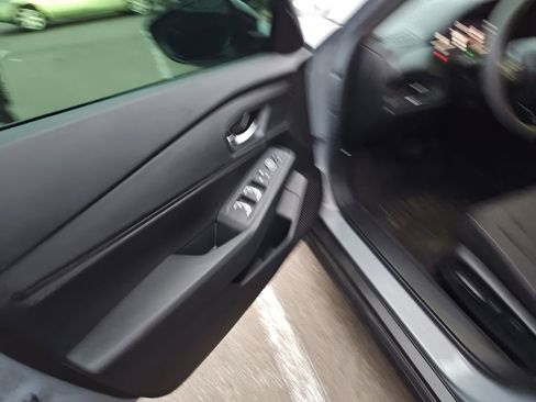 Used 2025 Honda Accord SE image 5