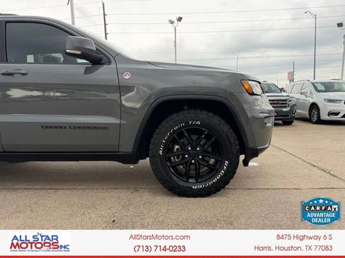 Used 2019 Jeep Grand Cherokee Trailhawk w/ Trailhawk Luxury Group AWD/4WD image 6