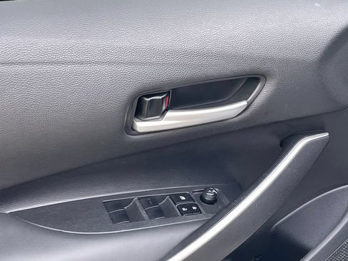 Used 2024 Toyota Corolla SE FWD image 11