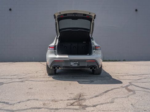 Used 2026 Porsche Macan S AWD/4WD image 14