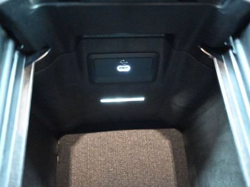 New 2026 Mercedes-Benz GLC 300 image 9