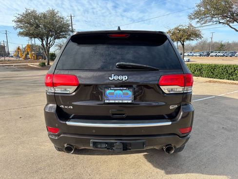 Used 2017 Jeep Grand Cherokee Overland w/ Jeep Active Safety Group image 6