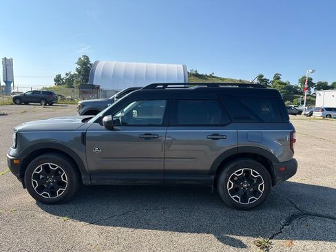 Used 2025 Ford Bronco Sport Outer Banks w/ Outer Banks Tech Package+ AWD/4WD image 9
