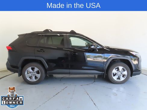 Used 2023 Toyota RAV4 XLE image 2