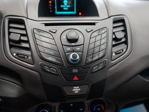 Used 2014 Ford Fiesta SE w/ Comfort Package image 30